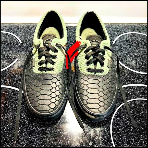 Vans Harry Potter- new - Picture 2 of 7